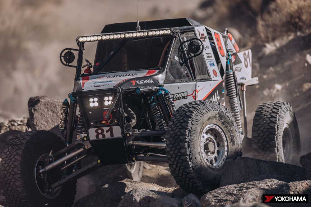 yokohama en a The King of the Hammers-red