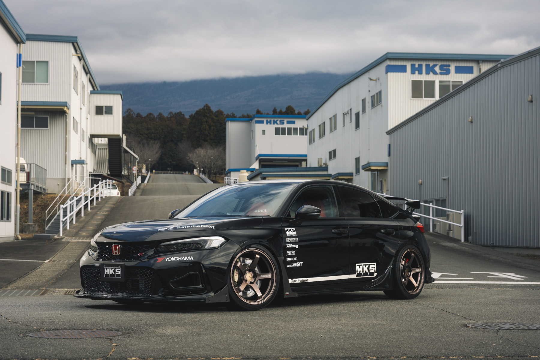 HONDA CIVIC TYPE R [FL5] 2023 x Yokohama Advan Neova AD09 - Llantas ...