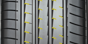 advan-v61-ranuras-centrales